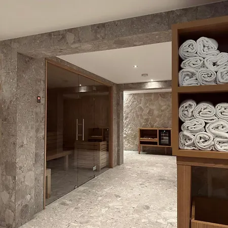 Badhotel Отель