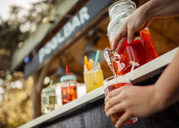 Badhotel Отель Рокканье