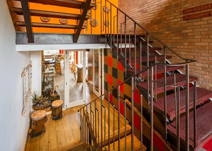 Отель Badhotel 3*